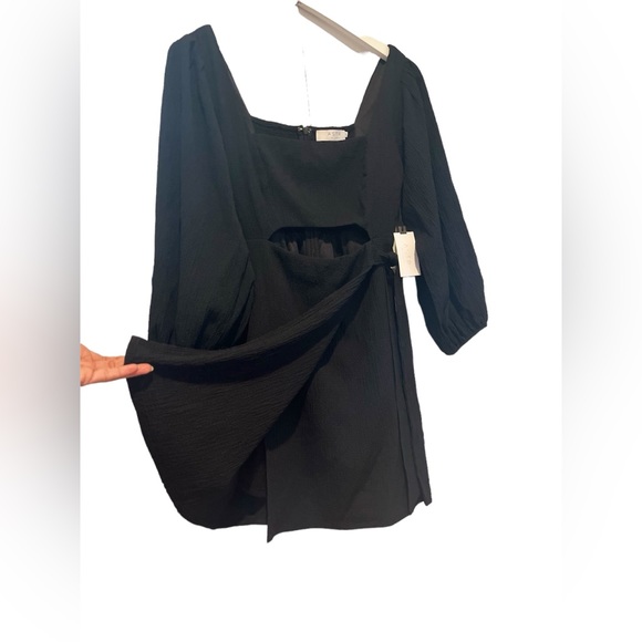 ASTR NWT Cutout Long Balloon Sleeve A-line Wrap Mini Dress in Black Size Small - Picture 5 of 15
